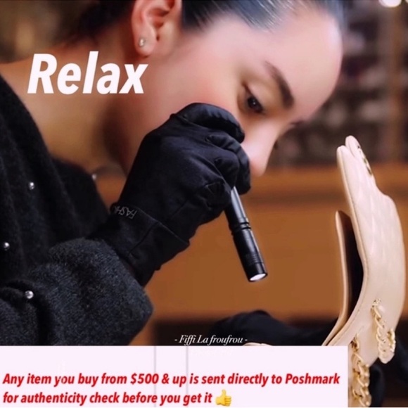 Gucci Black Leather Shoulder Bag - Picture 13 of 14